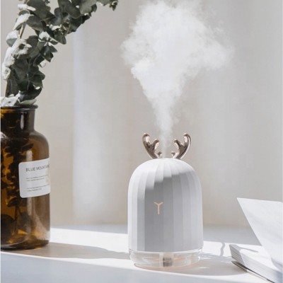 Hot Selling 220ML Ultrasonic Air Humidifier Aroma Essential Oil Diffuser USB Fine Mist Spray with LED Night for Home Office